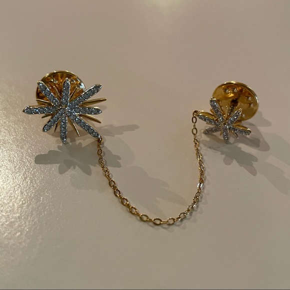 Starburst Lapel Pin - Picture 2 of 3